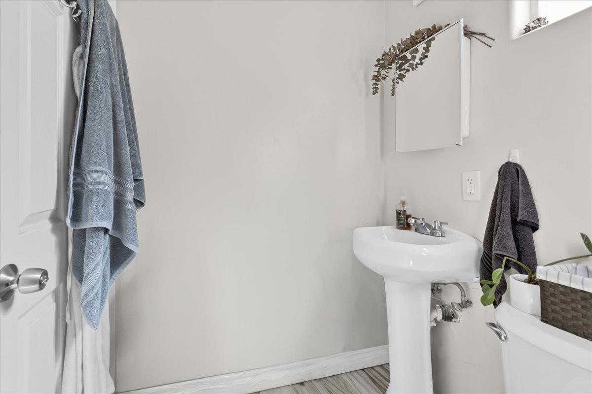 Detail Gallery Image 31 of 40 For 18810 Moro Rd, Salinas,  CA 93907 - 3 Beds | 2 Baths