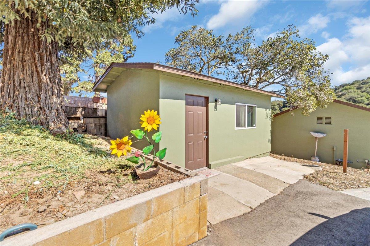 Detail Gallery Image 34 of 40 For 18810 Moro Rd, Salinas,  CA 93907 - 3 Beds | 2 Baths