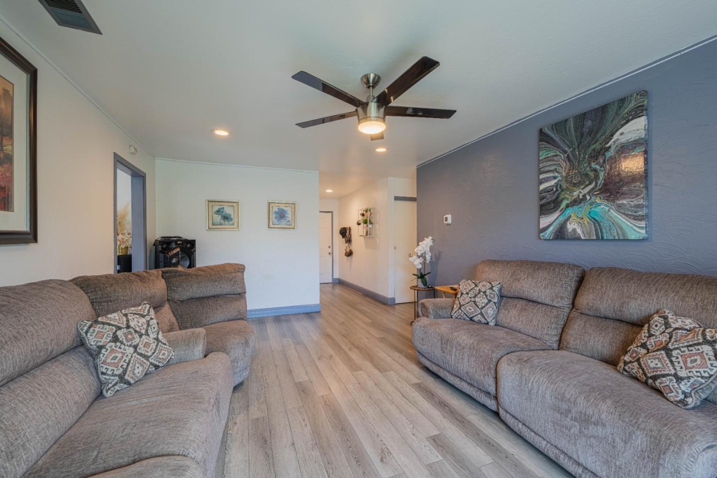 Detail Gallery Image 7 of 30 For 8340 Forest St, Gilroy,  CA 95020 - 4 Beds | 2 Baths