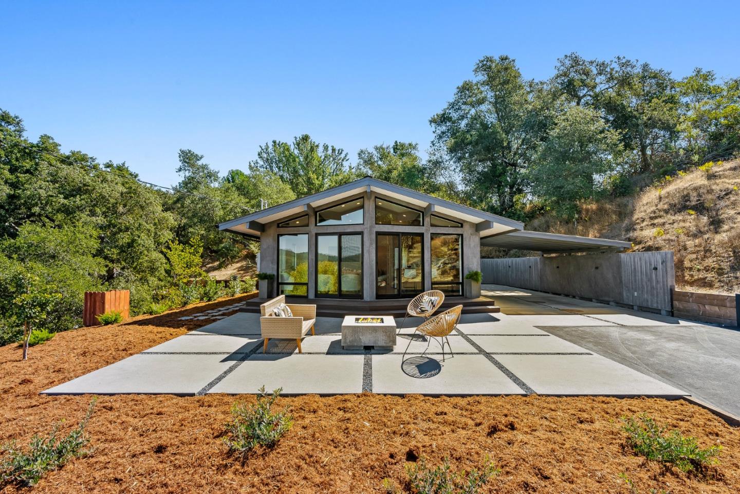 Detail Gallery Image 2 of 44 For 407 Webster Dr, Ben Lomond,  CA 95005 - 2 Beds | 1 Baths