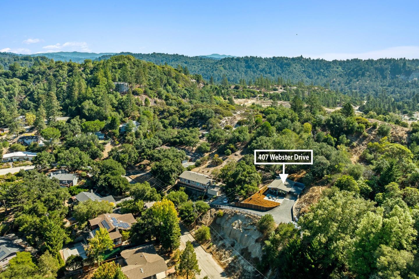 Detail Gallery Image 4 of 44 For 407 Webster Dr, Ben Lomond,  CA 95005 - 2 Beds | 1 Baths