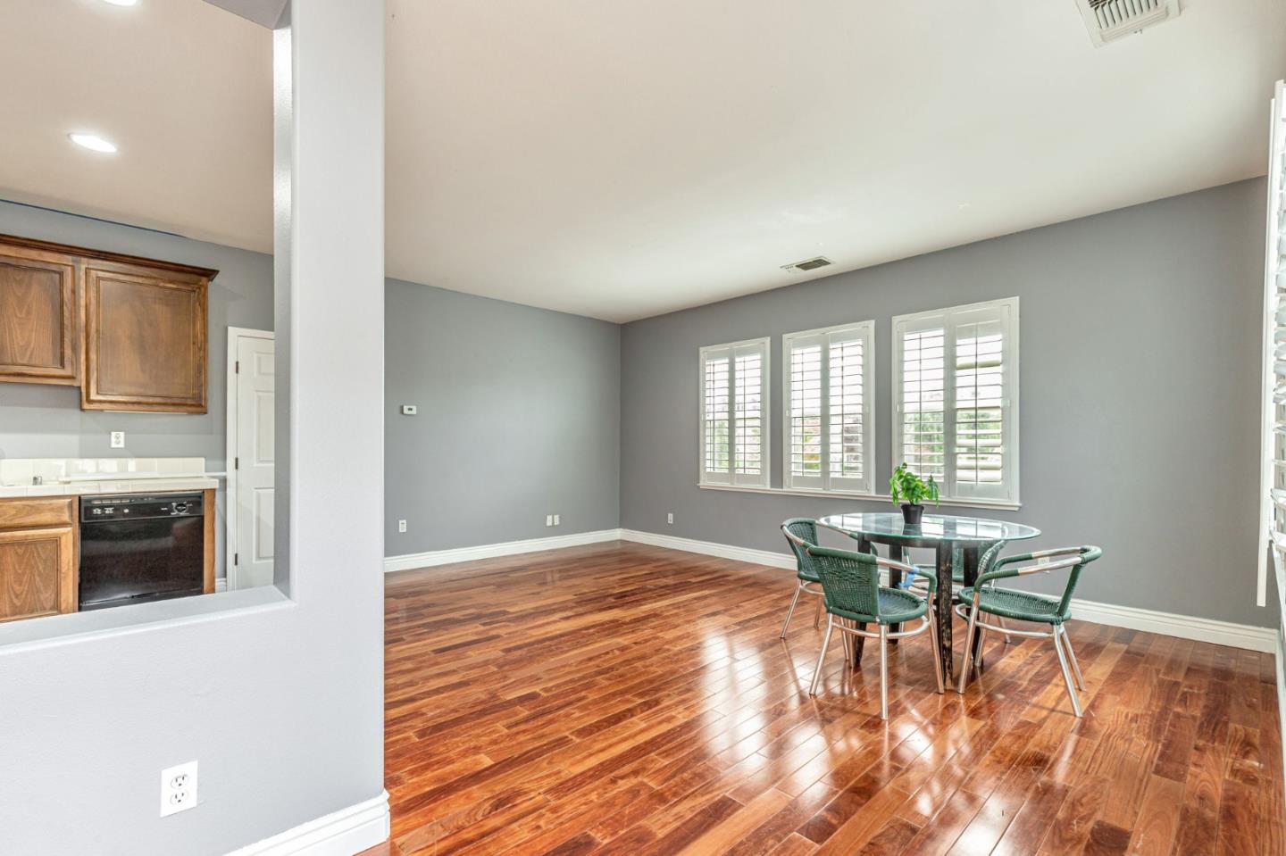 Detail Gallery Image 35 of 74 For 9632 Cherrywood Ct, Gilroy,  CA 95020 - 4 Beds | 3/1 Baths