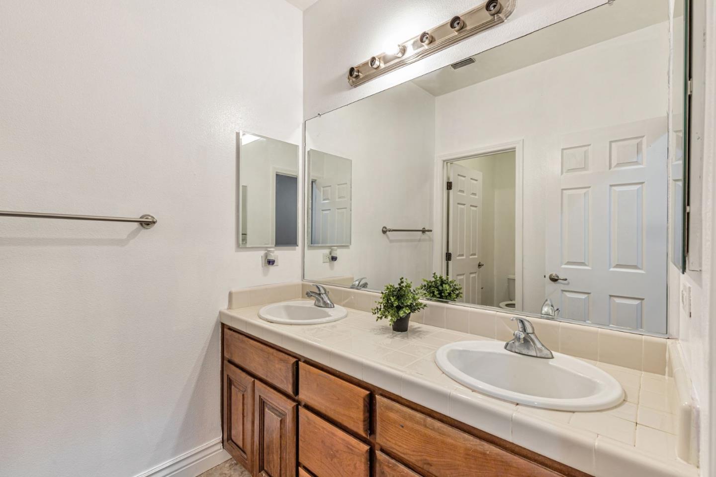 Detail Gallery Image 54 of 74 For 9632 Cherrywood Ct, Gilroy,  CA 95020 - 4 Beds | 3/1 Baths