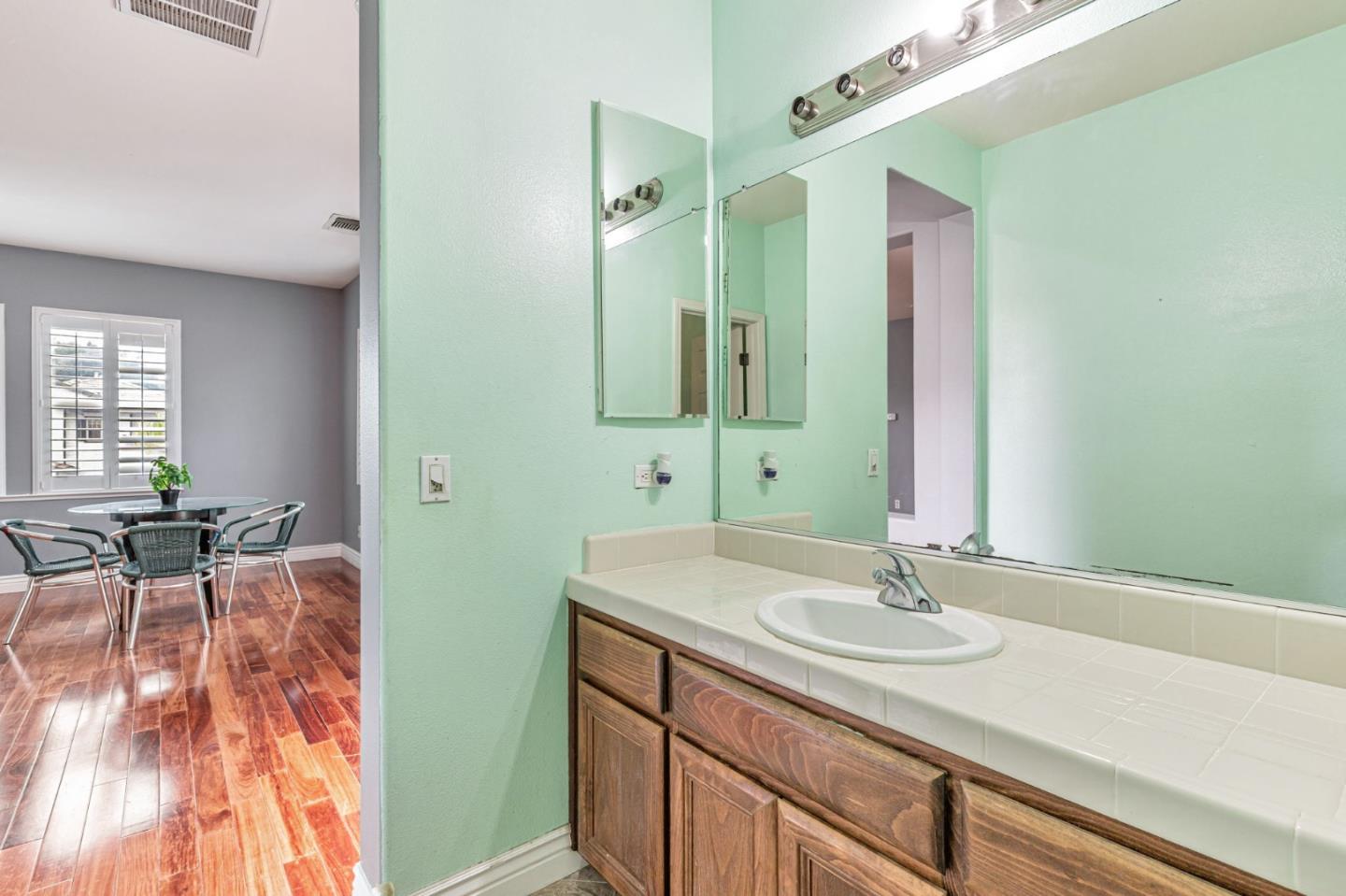 Detail Gallery Image 59 of 74 For 9632 Cherrywood Ct, Gilroy,  CA 95020 - 4 Beds | 3/1 Baths