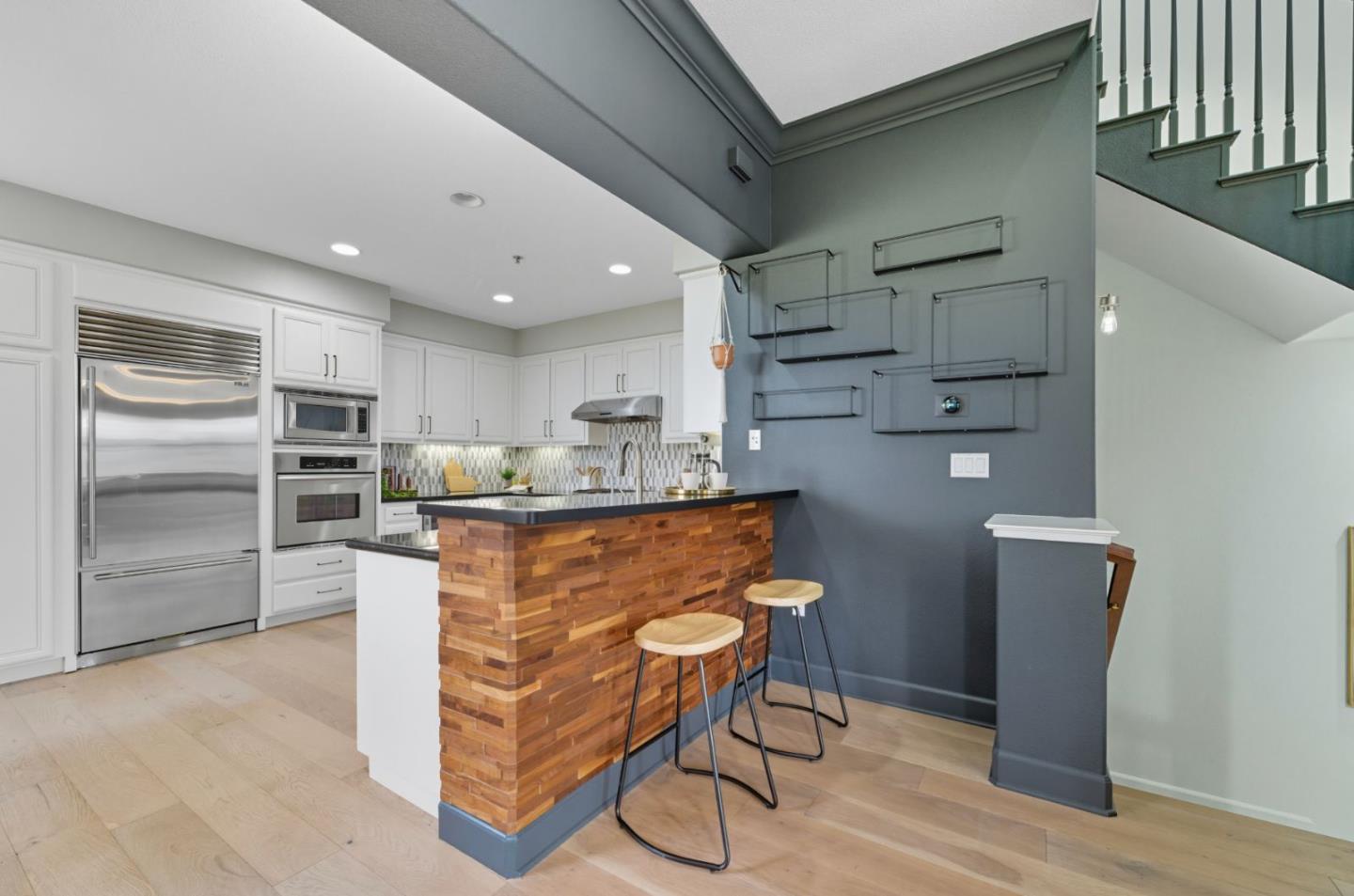 Detail Gallery Image 6 of 36 For 3 Mandalay Pl, South San Francisco,  CA 94080 - 3 Beds | 2/1 Baths