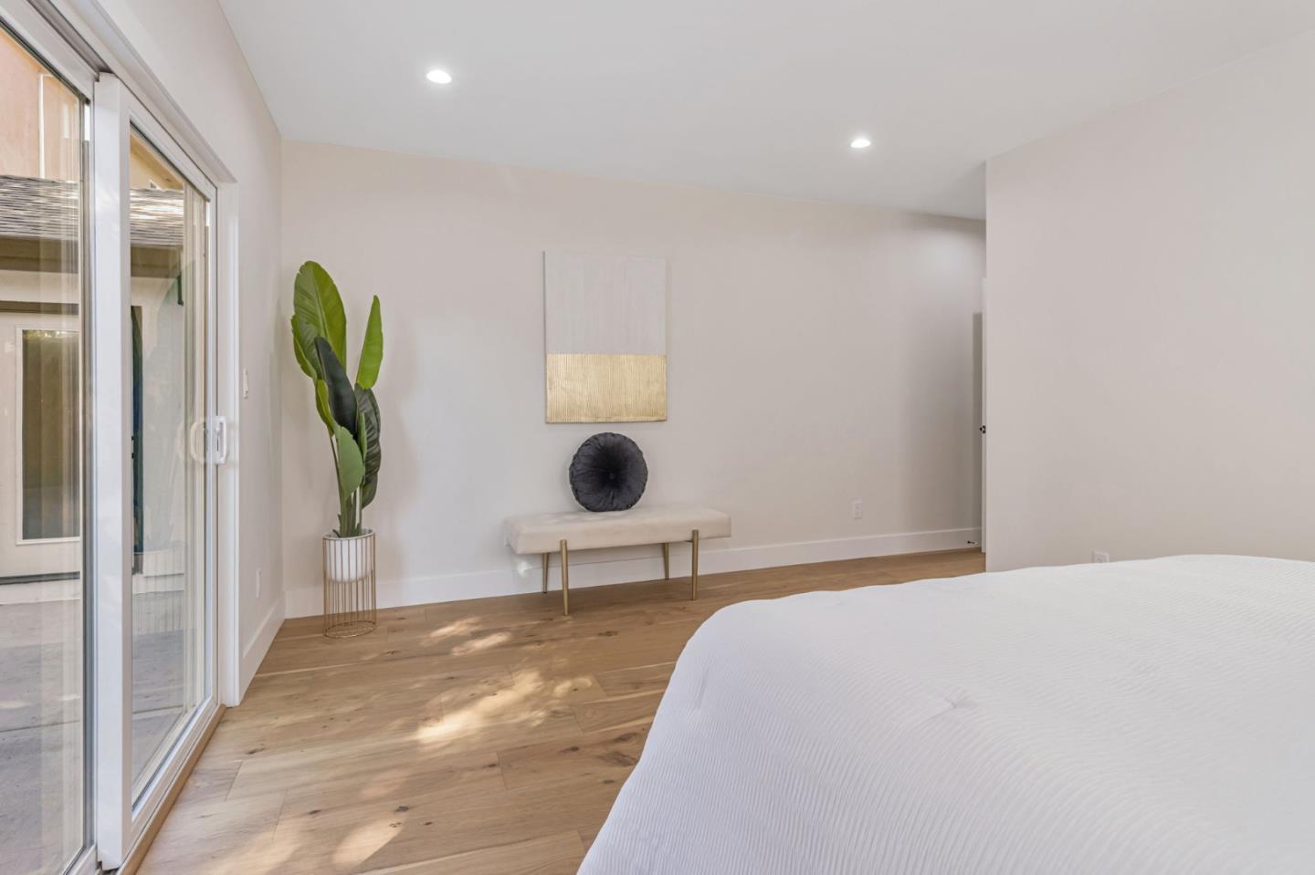 Detail Gallery Image 23 of 54 For 1372 Davis St, San Jose,  CA 95126 - 5 Beds | 3 Baths