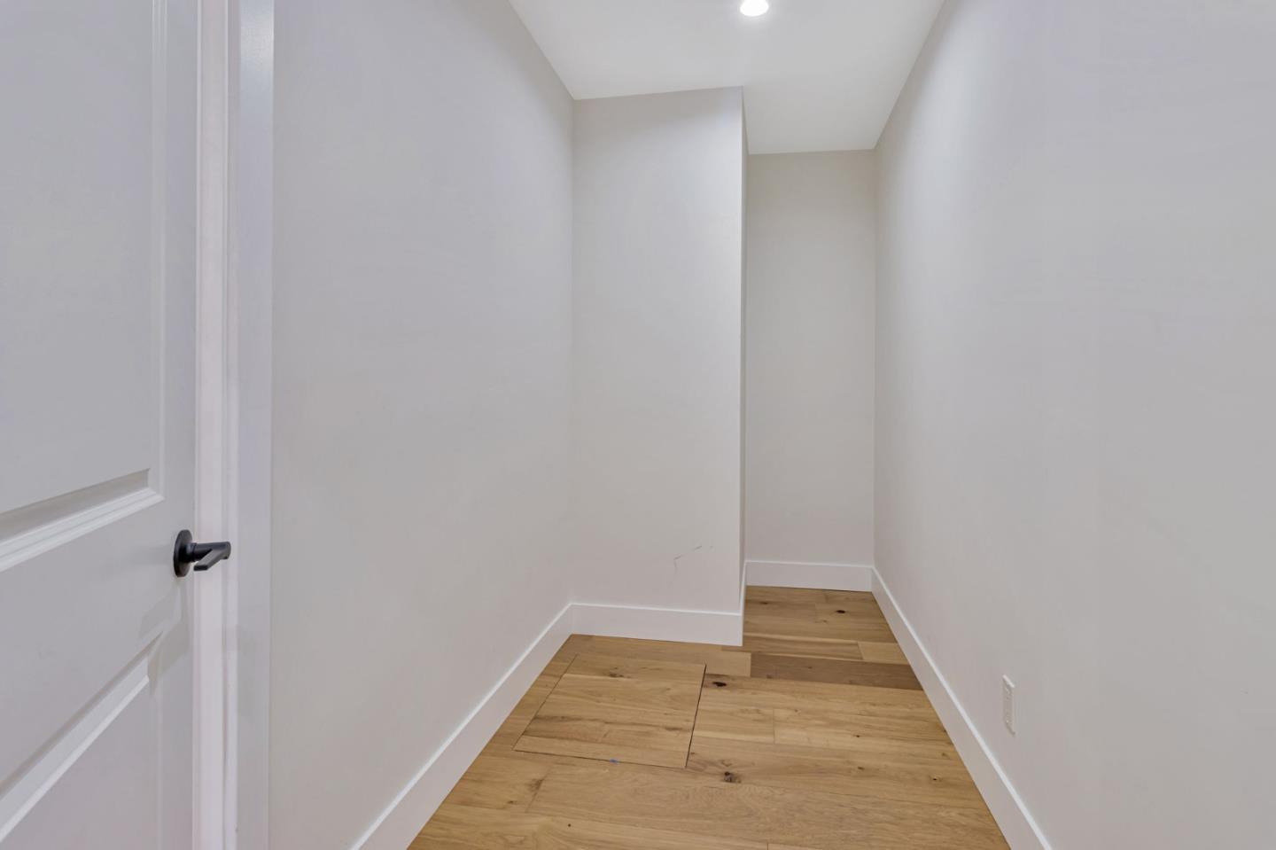 Detail Gallery Image 24 of 54 For 1372 Davis St, San Jose,  CA 95126 - 5 Beds | 3 Baths