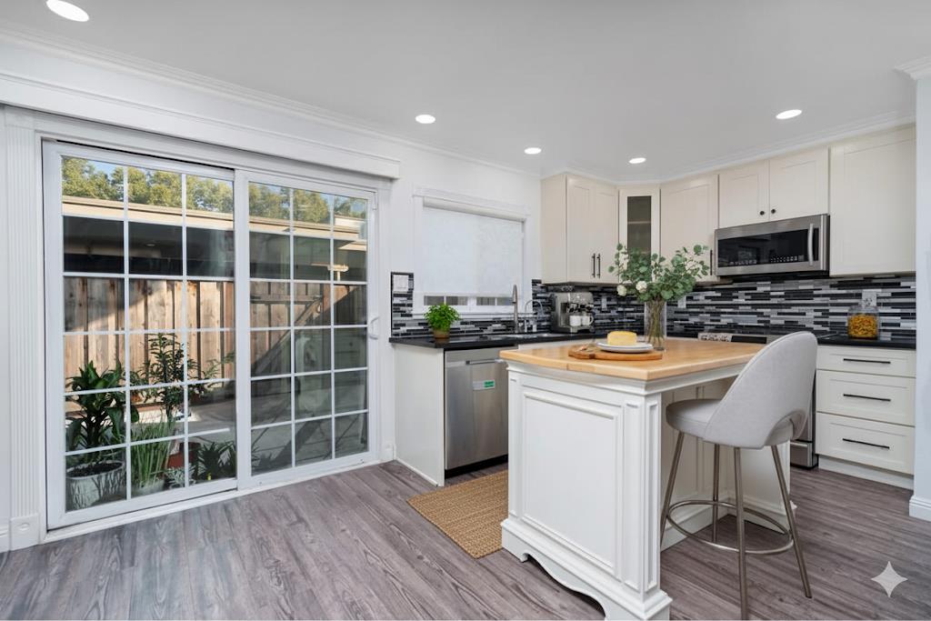 Detail Gallery Image 3 of 11 For 5455 Don Mateo Ct, San Jose,  CA 95123 - 2 Beds | 1/1 Baths