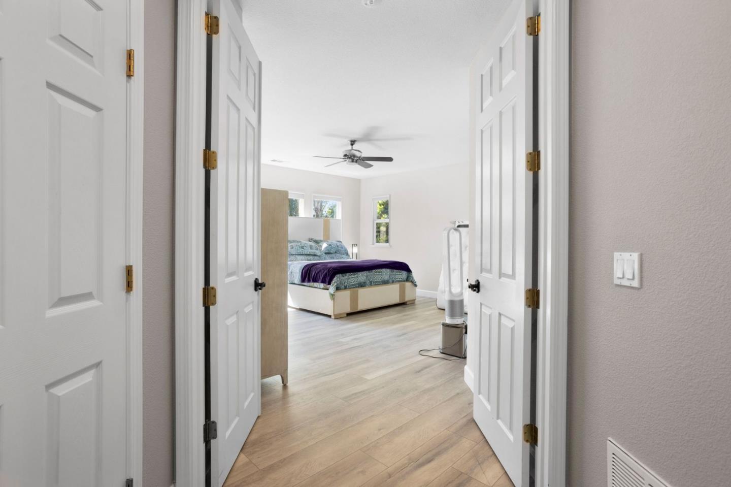 Detail Gallery Image 13 of 85 For 19127 Legend Ct, Morgan Hill,  CA 95037 - 4 Beds | 3/1 Baths