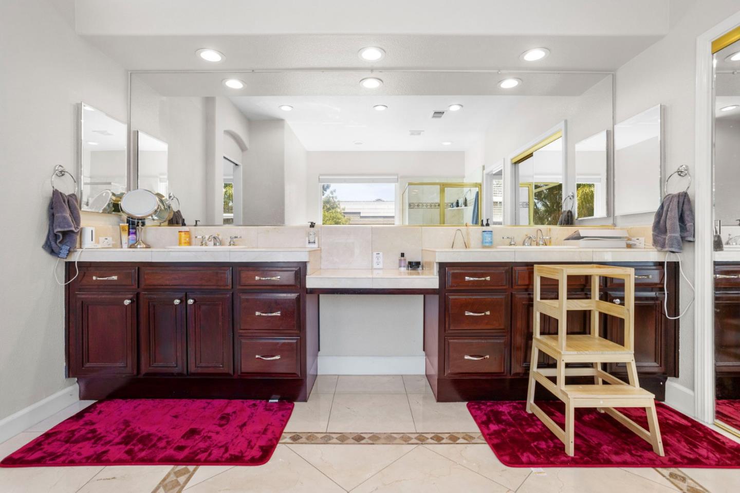 Detail Gallery Image 21 of 85 For 19127 Legend Ct, Morgan Hill,  CA 95037 - 4 Beds | 3/1 Baths