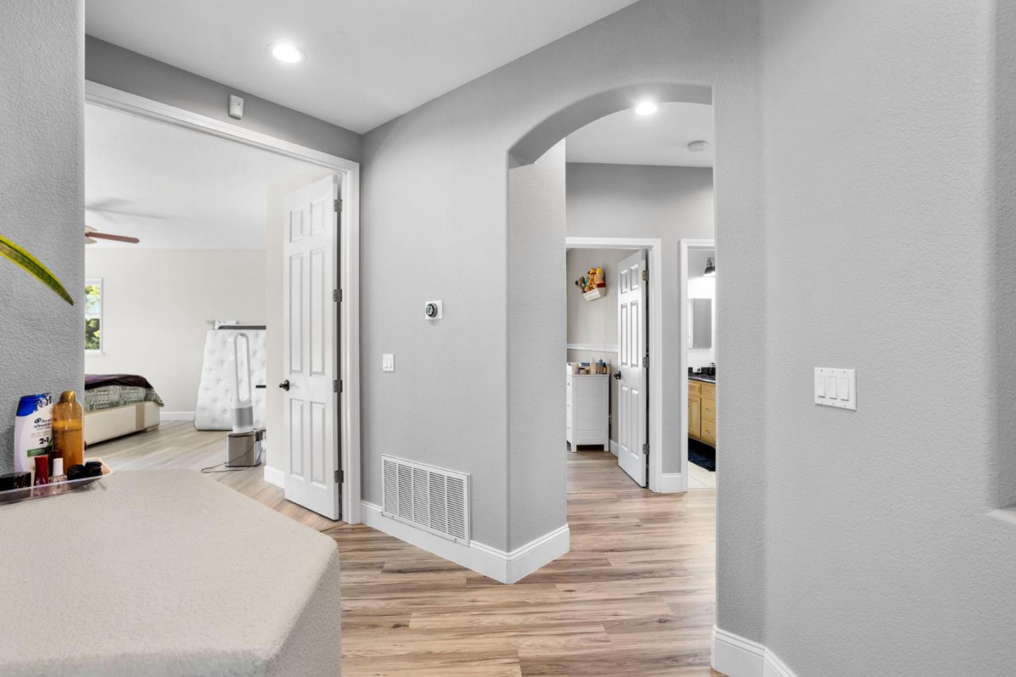 Detail Gallery Image 24 of 85 For 19127 Legend Ct, Morgan Hill,  CA 95037 - 4 Beds | 3/1 Baths