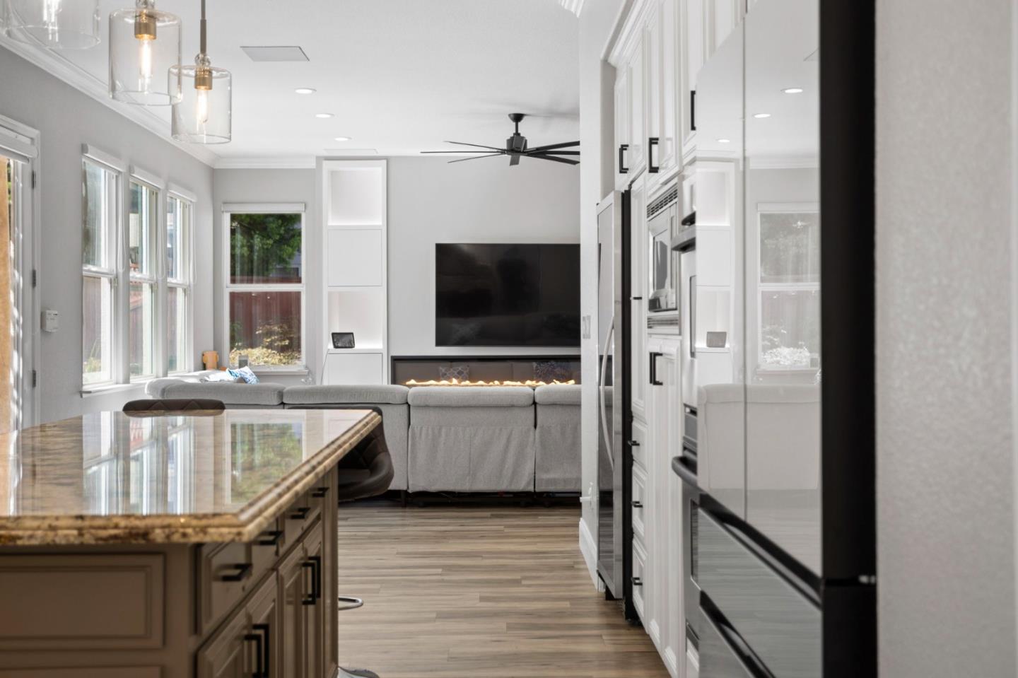 Detail Gallery Image 35 of 85 For 19127 Legend Ct, Morgan Hill,  CA 95037 - 4 Beds | 3/1 Baths