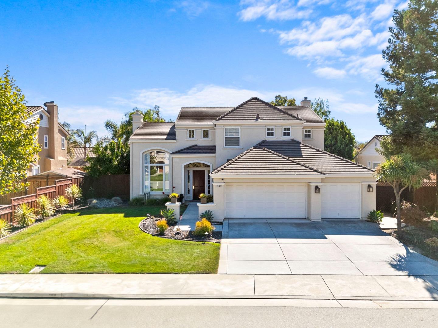 Detail Gallery Image 74 of 85 For 19127 Legend Ct, Morgan Hill,  CA 95037 - 4 Beds | 3/1 Baths