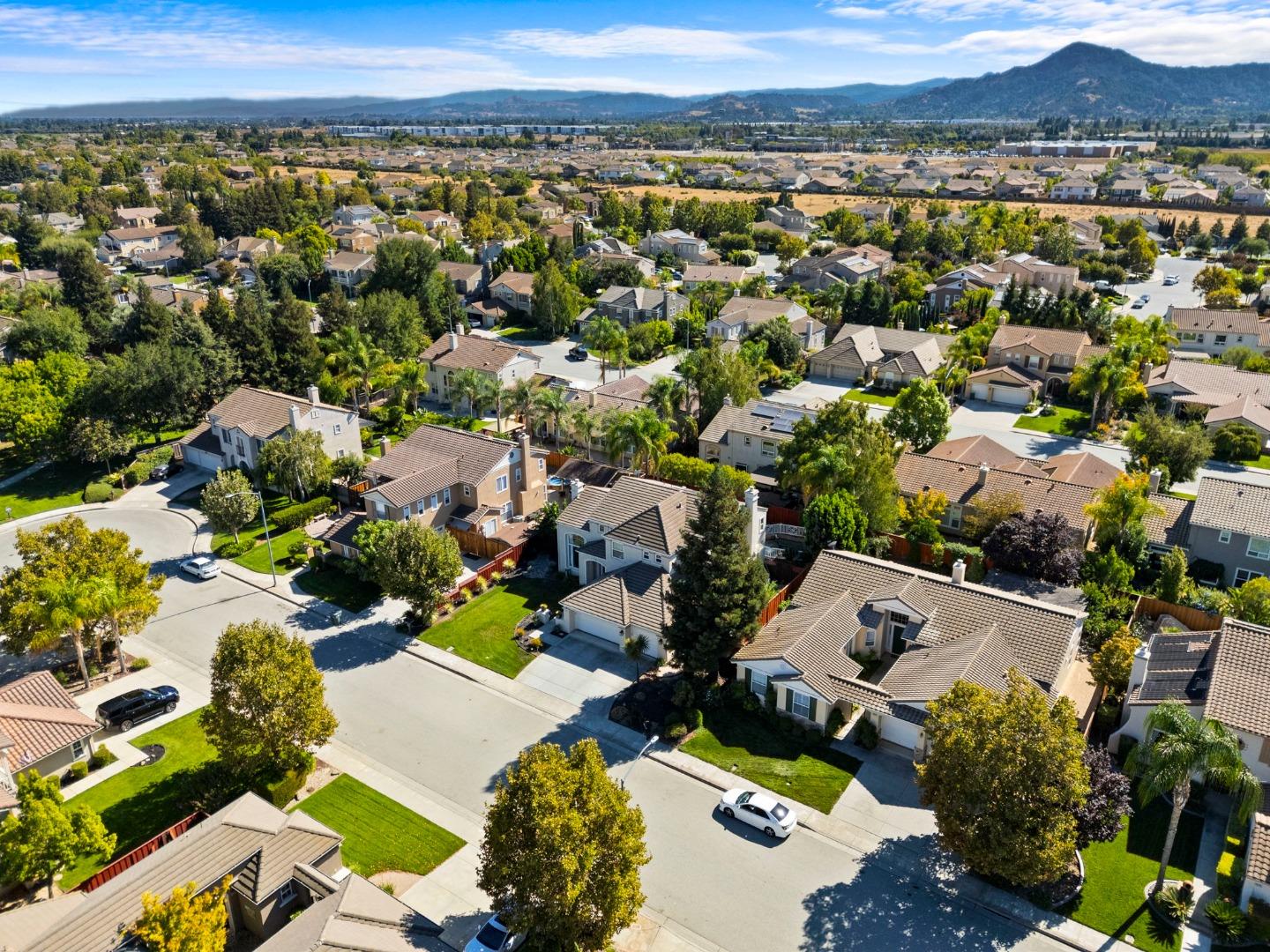 Detail Gallery Image 76 of 85 For 19127 Legend Ct, Morgan Hill,  CA 95037 - 4 Beds | 3/1 Baths