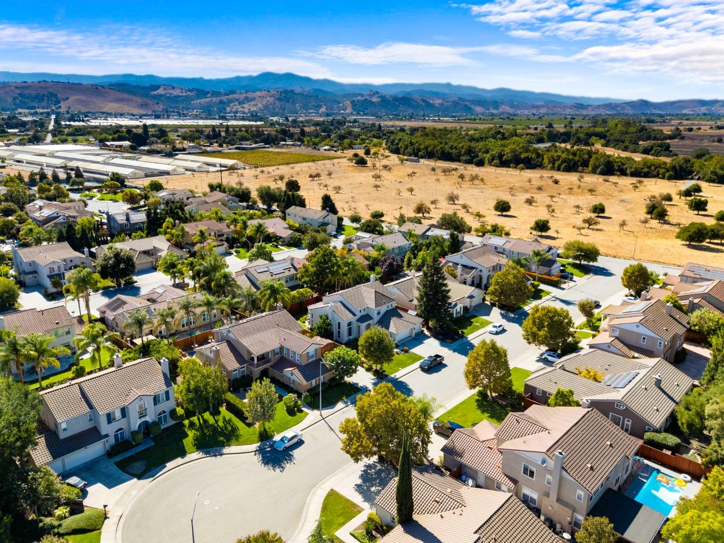 Detail Gallery Image 82 of 85 For 19127 Legend Ct, Morgan Hill,  CA 95037 - 4 Beds | 3/1 Baths