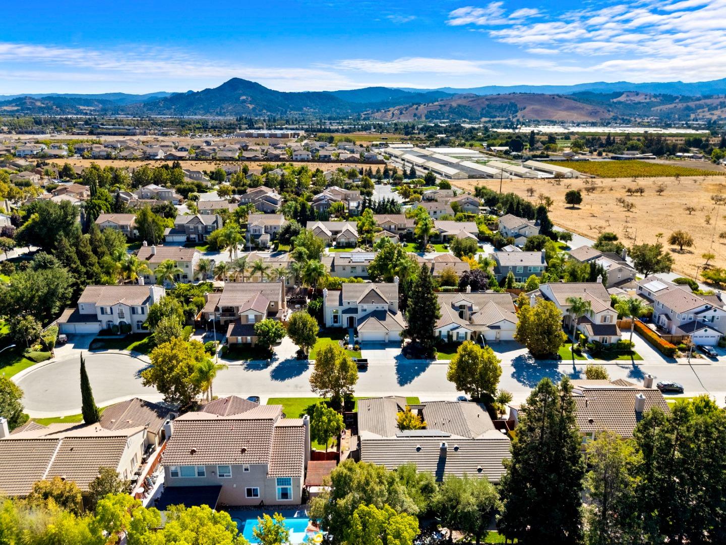 Detail Gallery Image 83 of 85 For 19127 Legend Ct, Morgan Hill,  CA 95037 - 4 Beds | 3/1 Baths