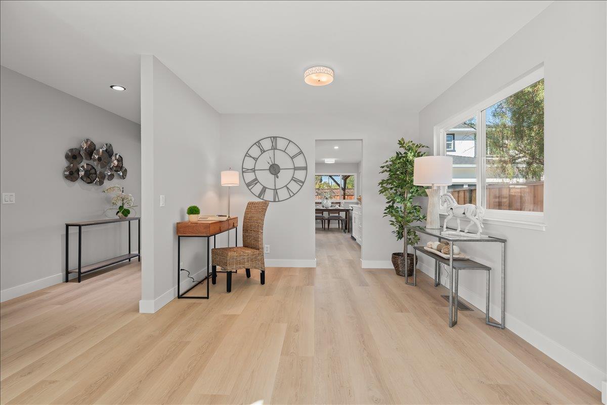 Detail Gallery Image 10 of 33 For 1683 Zinnia Ln, San Jose,  CA 95124 - 3 Beds | 2 Baths