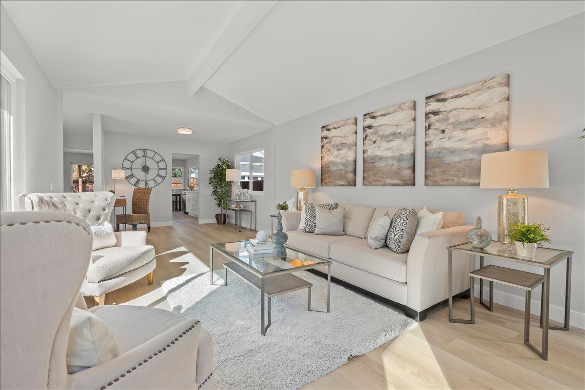 Detail Gallery Image 9 of 33 For 1683 Zinnia Ln, San Jose,  CA 95124 - 3 Beds | 2 Baths