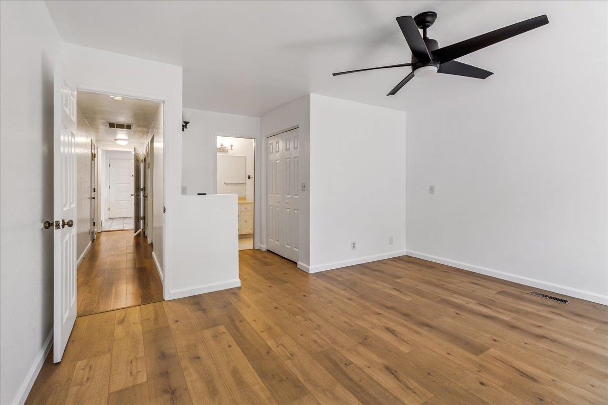 Detail Gallery Image 16 of 44 For 318 La Jolla Cir, Salinas,  CA 93901 - 5 Beds | 3/1 Baths