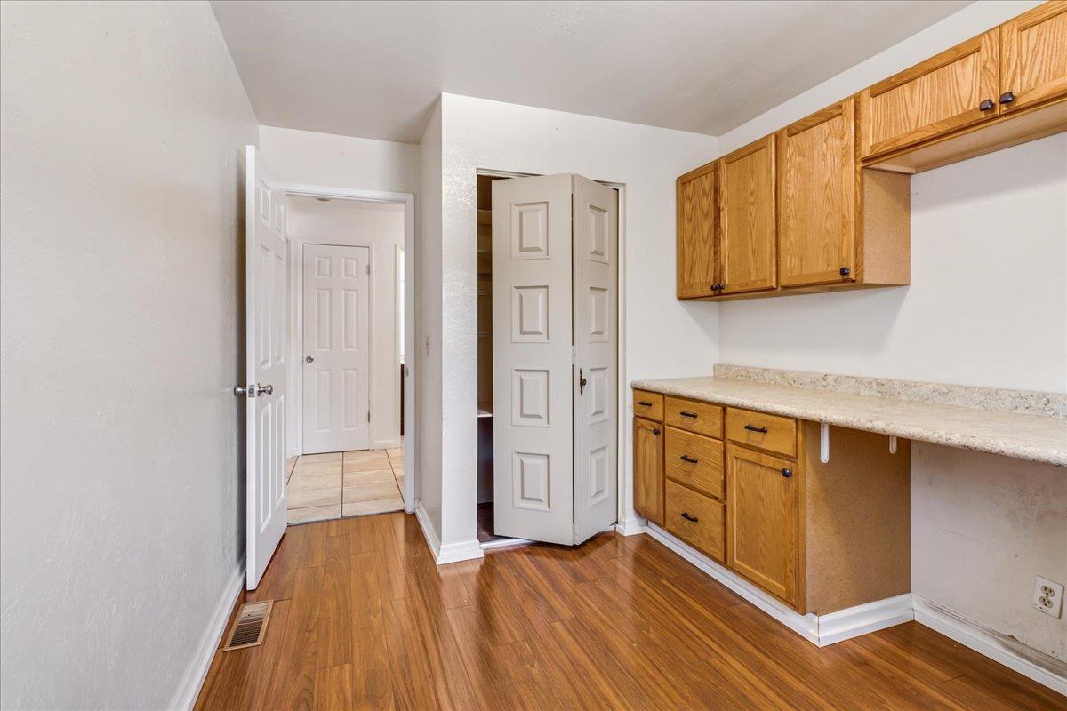 Detail Gallery Image 31 of 44 For 318 La Jolla Cir, Salinas,  CA 93901 - 5 Beds | 3/1 Baths