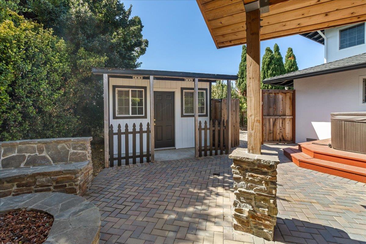 Detail Gallery Image 38 of 44 For 318 La Jolla Cir, Salinas,  CA 93901 - 5 Beds | 3/1 Baths