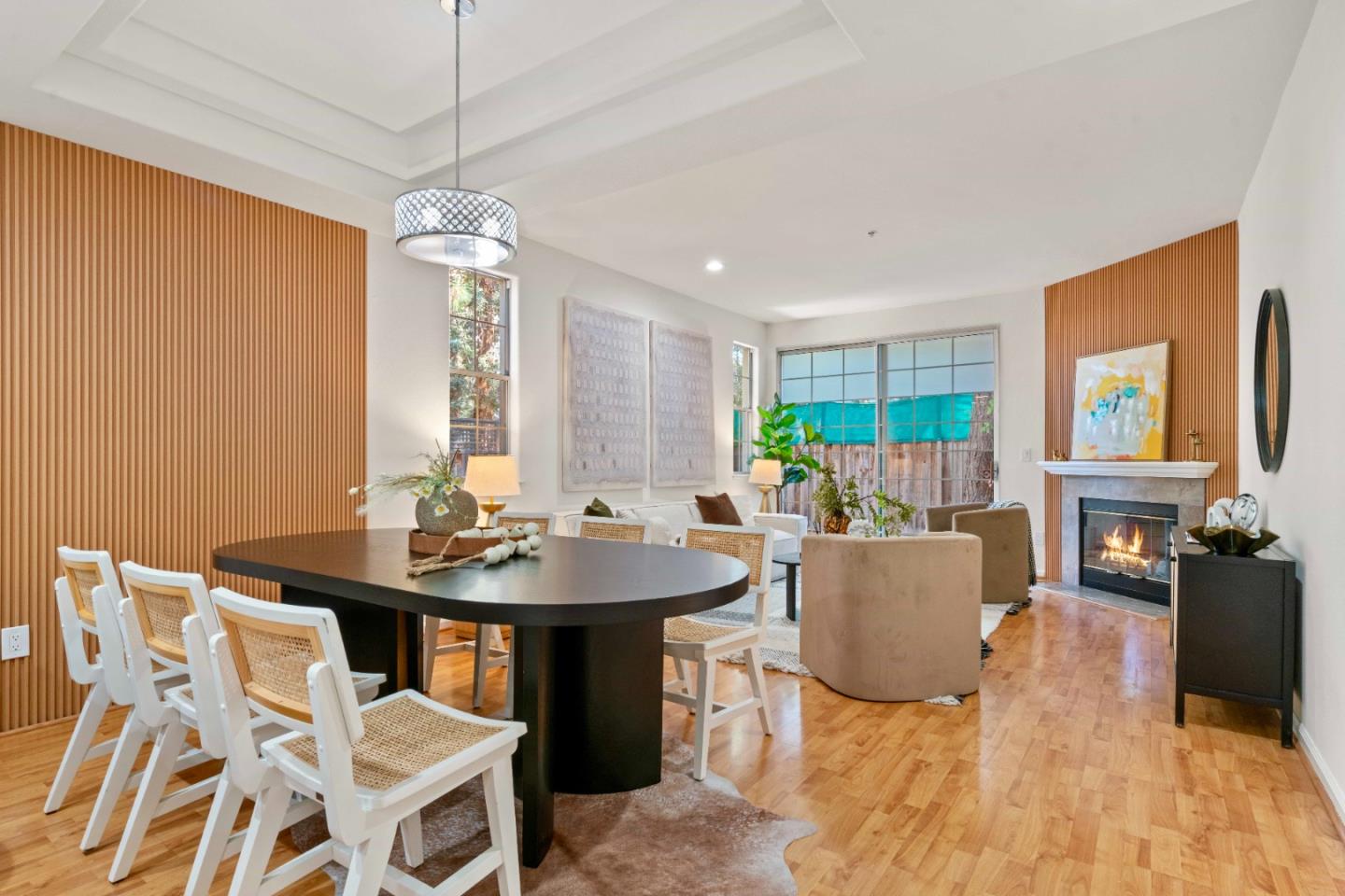 Detail Gallery Image 10 of 56 For 4173 El Camino Real #1,  Palo Alto,  CA 94306 - 3 Beds | 3 Baths