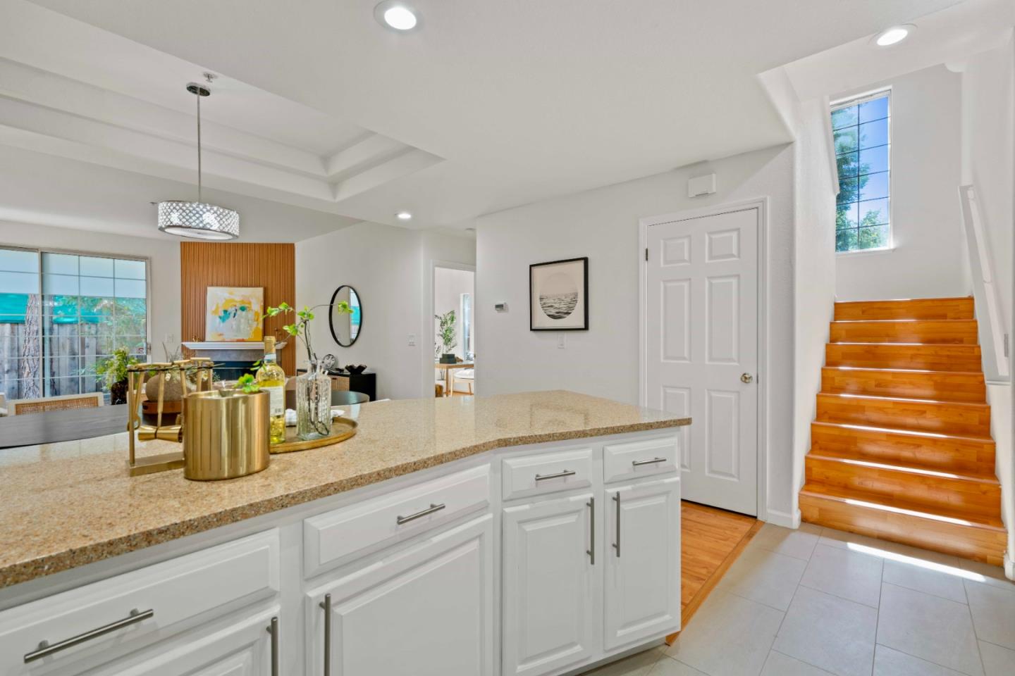 Detail Gallery Image 17 of 56 For 4173 El Camino Real #1,  Palo Alto,  CA 94306 - 3 Beds | 3 Baths