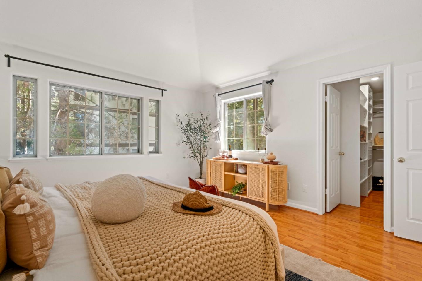 Detail Gallery Image 20 of 56 For 4173 El Camino Real #1,  Palo Alto,  CA 94306 - 3 Beds | 3 Baths