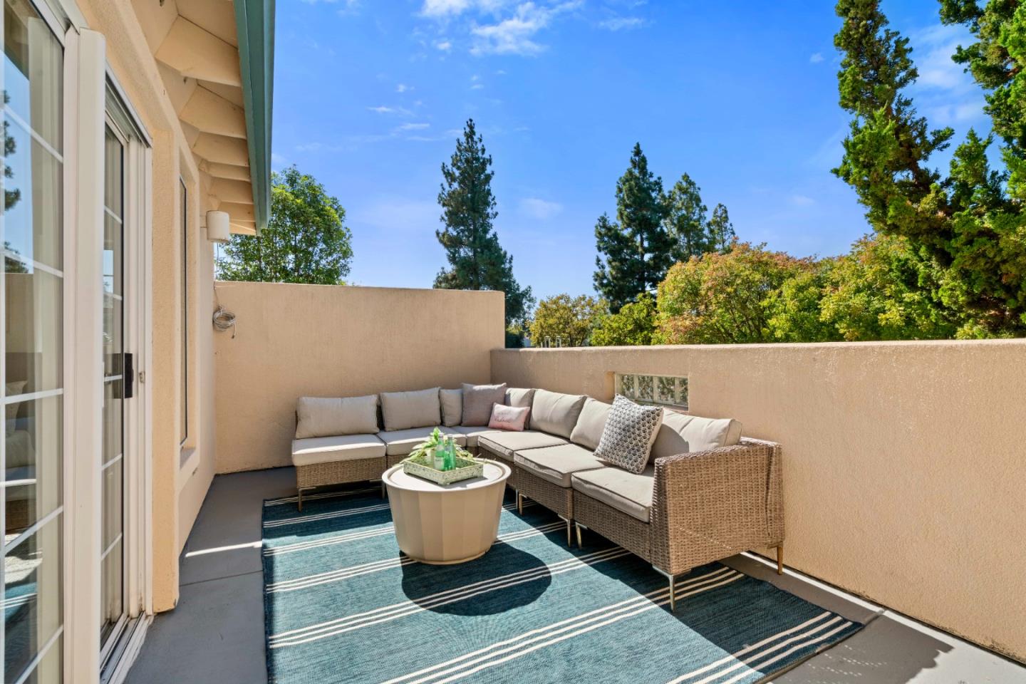 Detail Gallery Image 39 of 56 For 4173 El Camino Real #1,  Palo Alto,  CA 94306 - 3 Beds | 3 Baths
