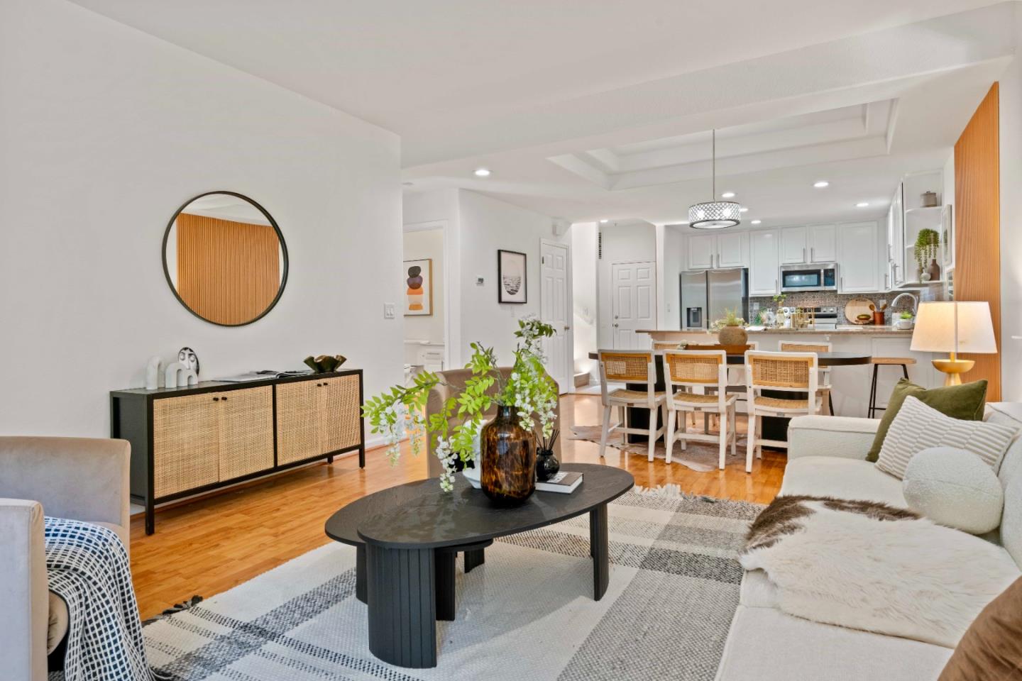 Detail Gallery Image 4 of 56 For 4173 El Camino Real #1,  Palo Alto,  CA 94306 - 3 Beds | 3 Baths