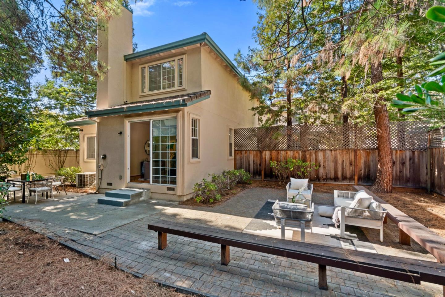 Detail Gallery Image 50 of 56 For 4173 El Camino Real #1,  Palo Alto,  CA 94306 - 3 Beds | 3 Baths