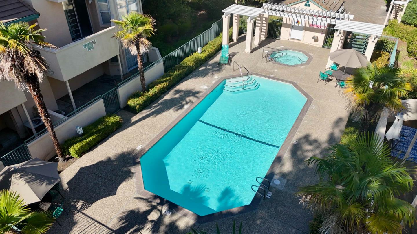 Detail Gallery Image 54 of 56 For 4173 El Camino Real #1,  Palo Alto,  CA 94306 - 3 Beds | 3 Baths