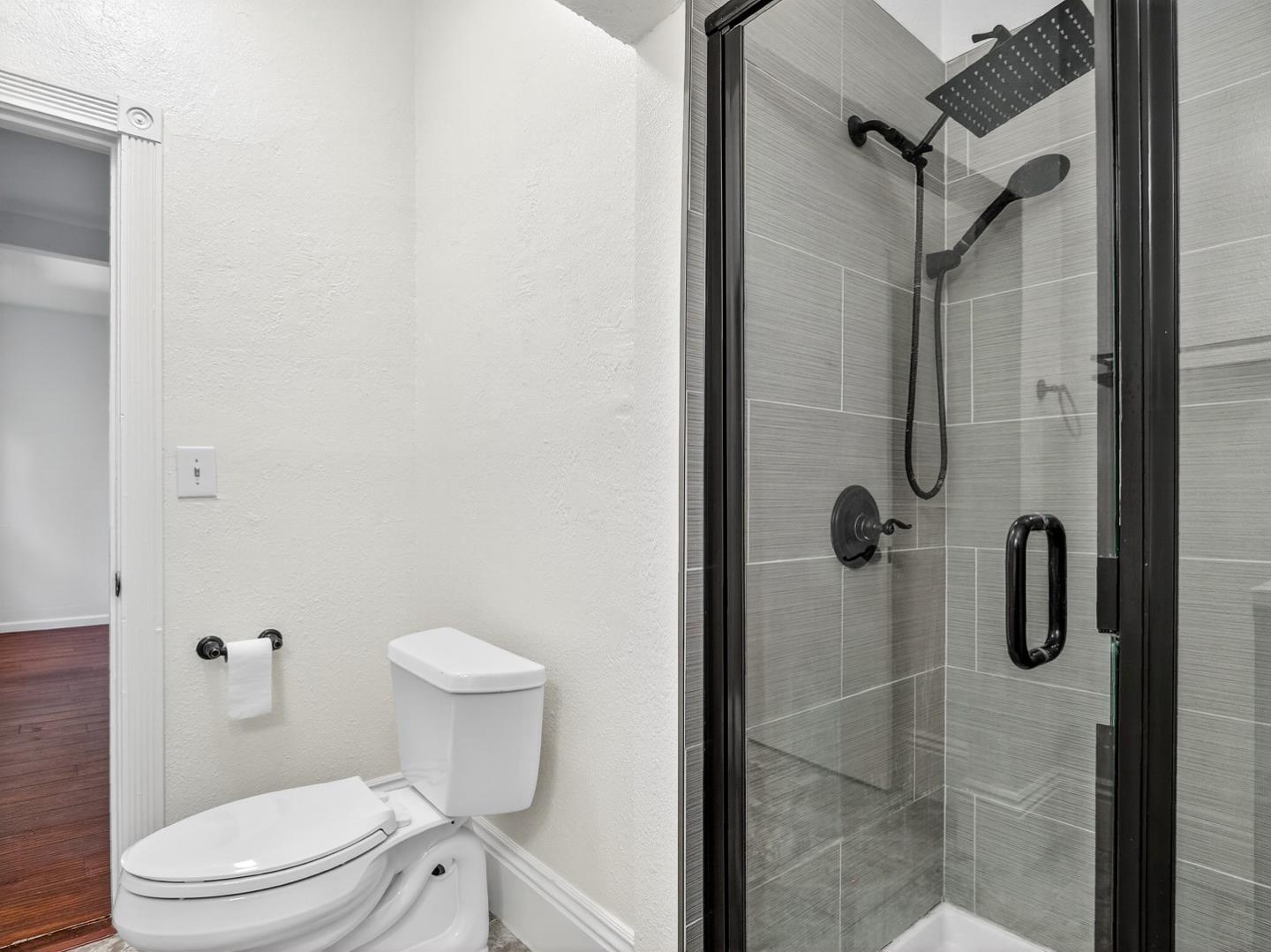 Detail Gallery Image 34 of 61 For 421 N 13th St, San Jose,  CA 95112 - 7 Beds | 6 Baths