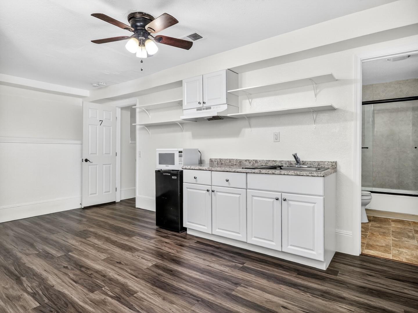 Detail Gallery Image 43 of 61 For 421 N 13th St, San Jose,  CA 95112 - 7 Beds | 6 Baths