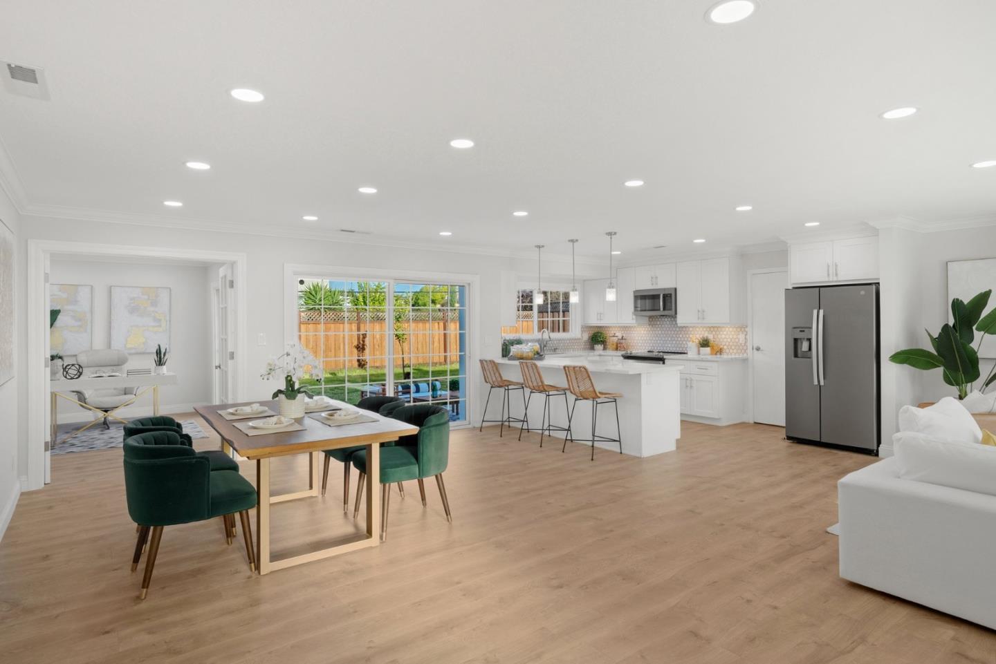 Detail Gallery Image 3 of 30 For 5066 Carter Ave, San Jose,  CA 95118 - 4 Beds | 2 Baths