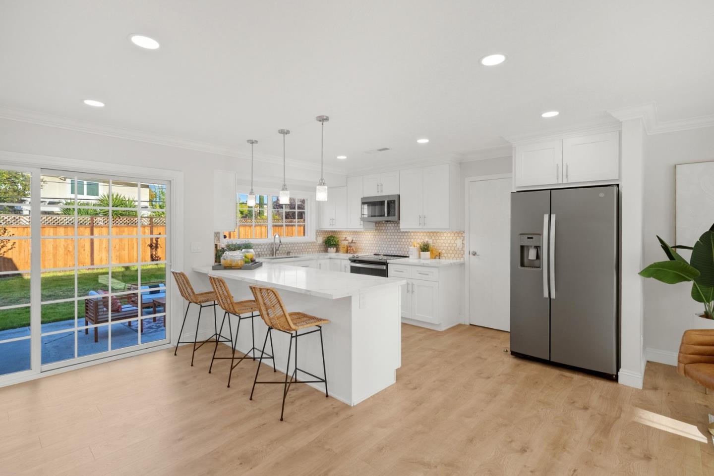 Detail Gallery Image 7 of 30 For 5066 Carter Ave, San Jose,  CA 95118 - 4 Beds | 2 Baths