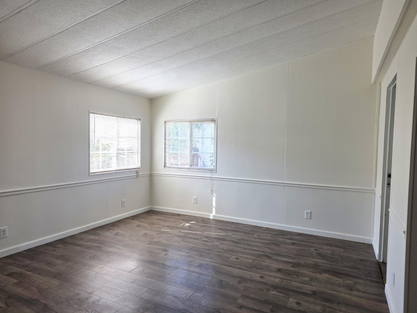 Detail Gallery Image 7 of 17 For 1520 E Capitol Expy #29,  San Jose,  CA 95121 - 4 Beds | 2 Baths