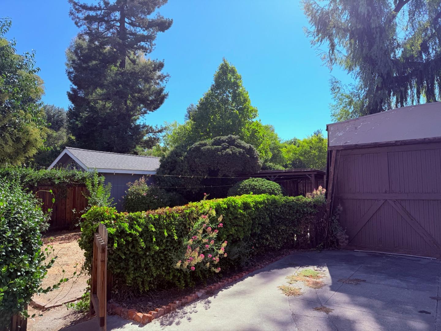 Detail Gallery Image 10 of 13 For 956 Schiele Ave, San Jose,  CA 95126 - 2 Beds | 1 Baths