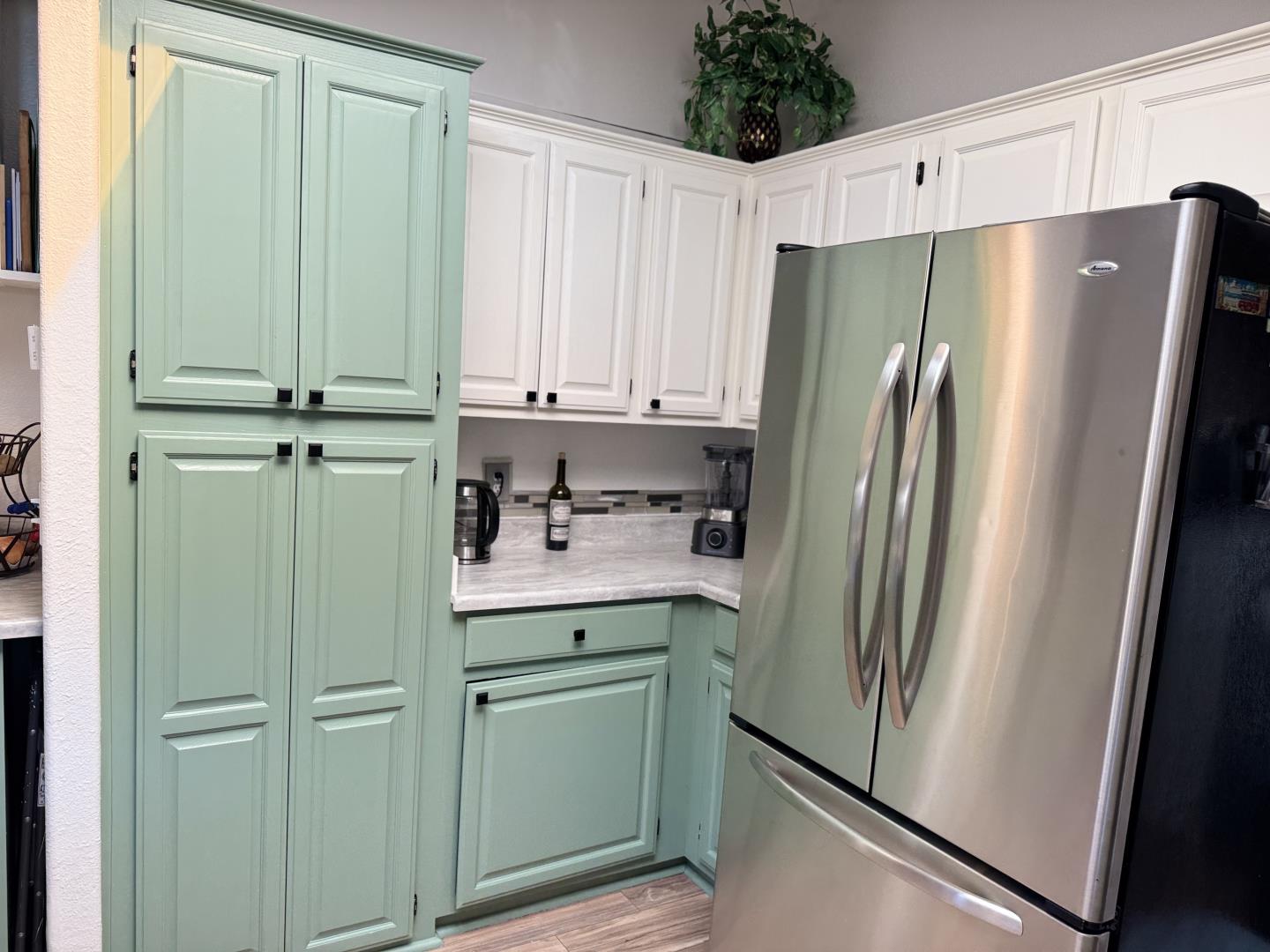 Detail Gallery Image 14 of 30 For 1085 Tasman Dr #416,  Sunnyvale,  CA 94089 - 4 Beds | 2 Baths