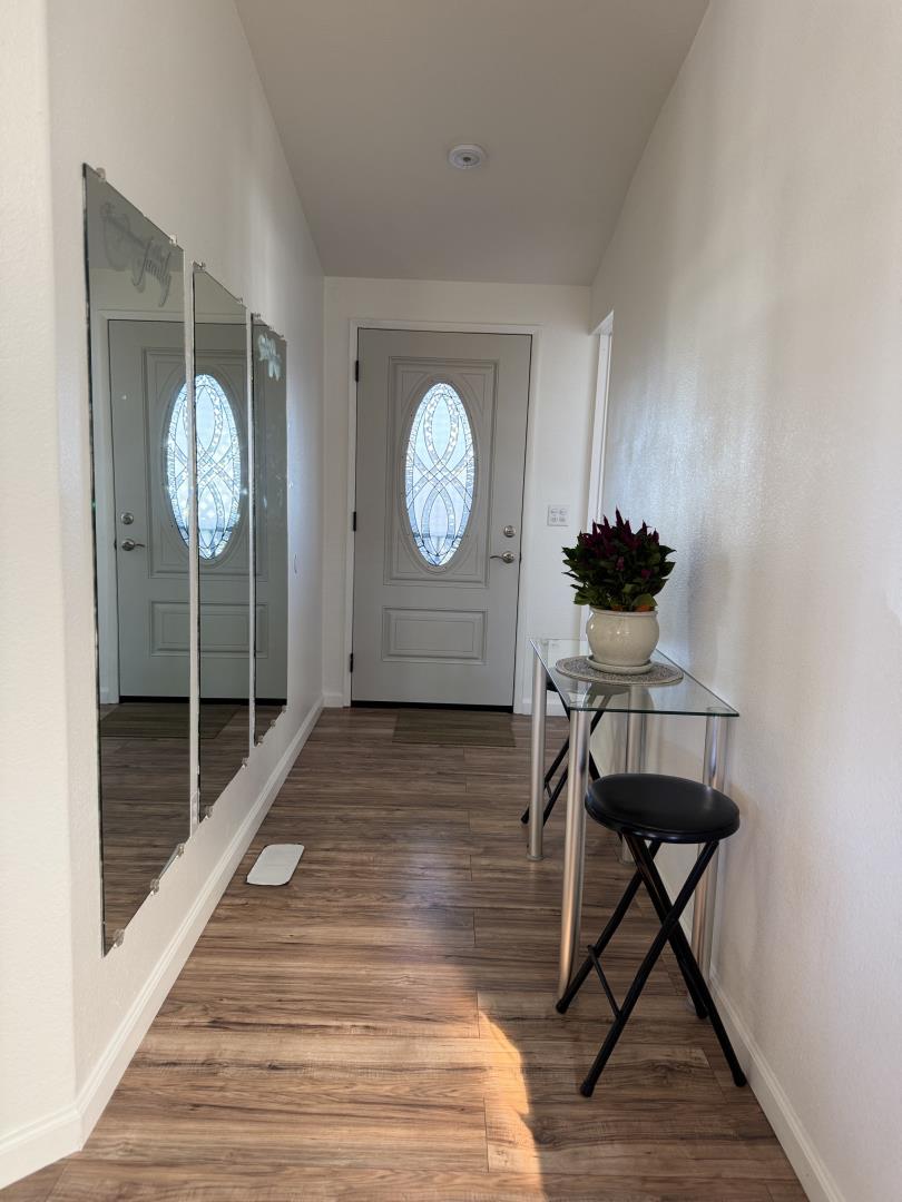 Detail Gallery Image 16 of 30 For 1085 Tasman Dr #416,  Sunnyvale,  CA 94089 - 4 Beds | 2 Baths