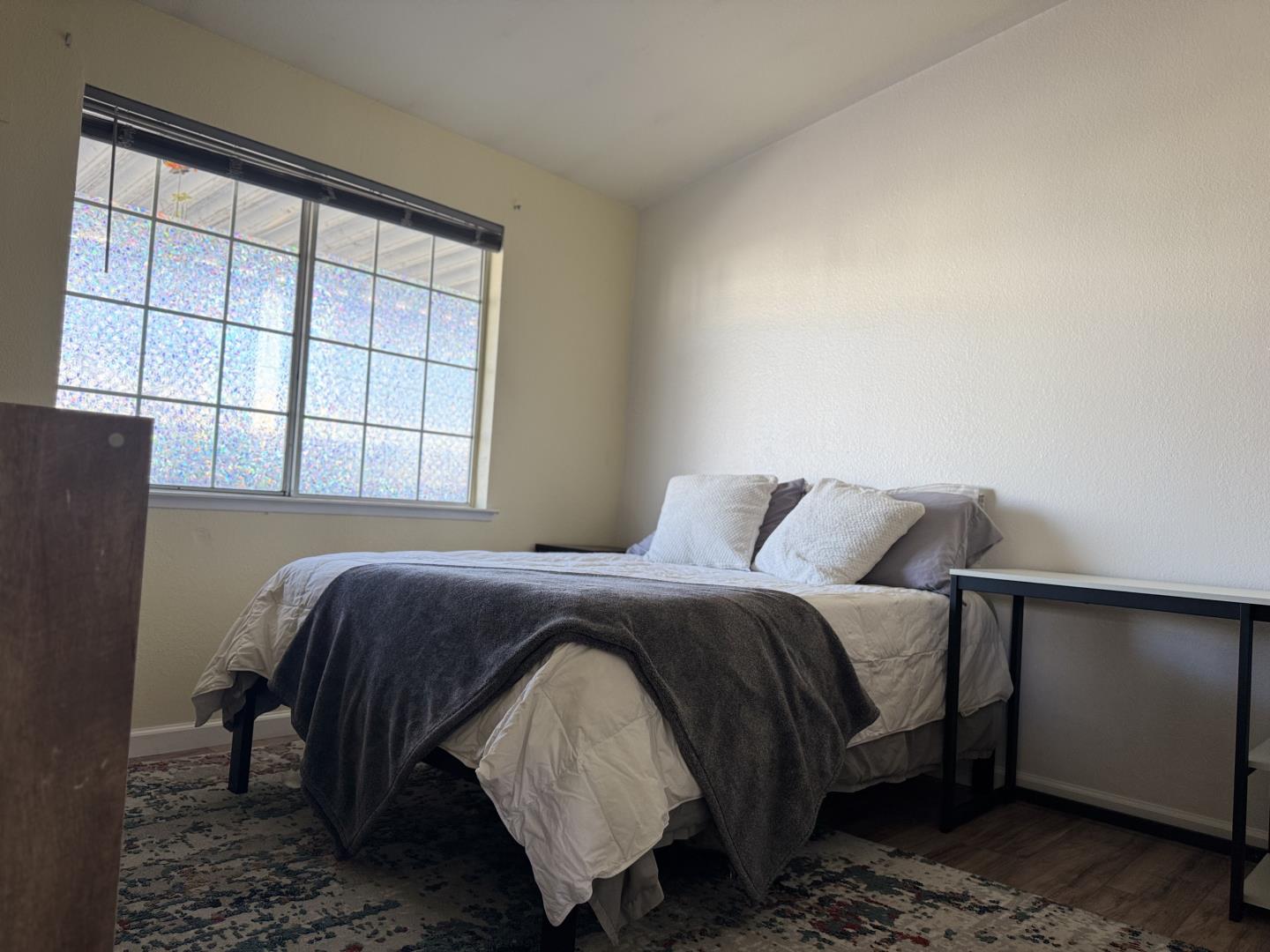 Detail Gallery Image 17 of 30 For 1085 Tasman Dr #416,  Sunnyvale,  CA 94089 - 4 Beds | 2 Baths