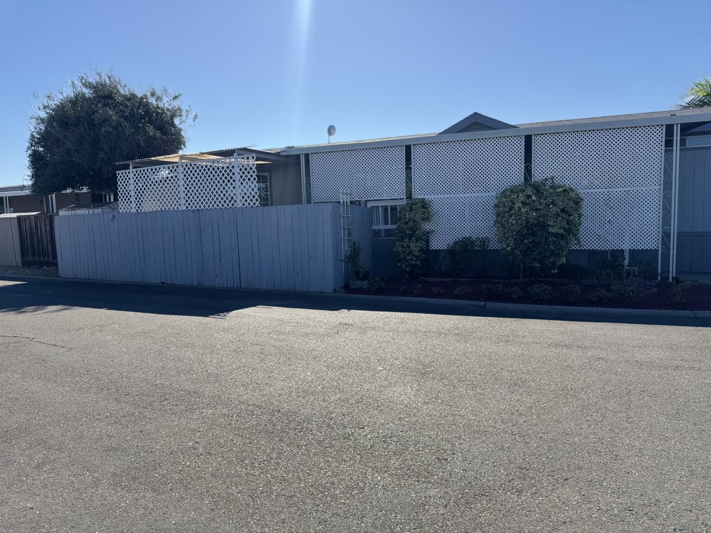 Detail Gallery Image 2 of 30 For 1085 Tasman Dr #416,  Sunnyvale,  CA 94089 - 4 Beds | 2 Baths