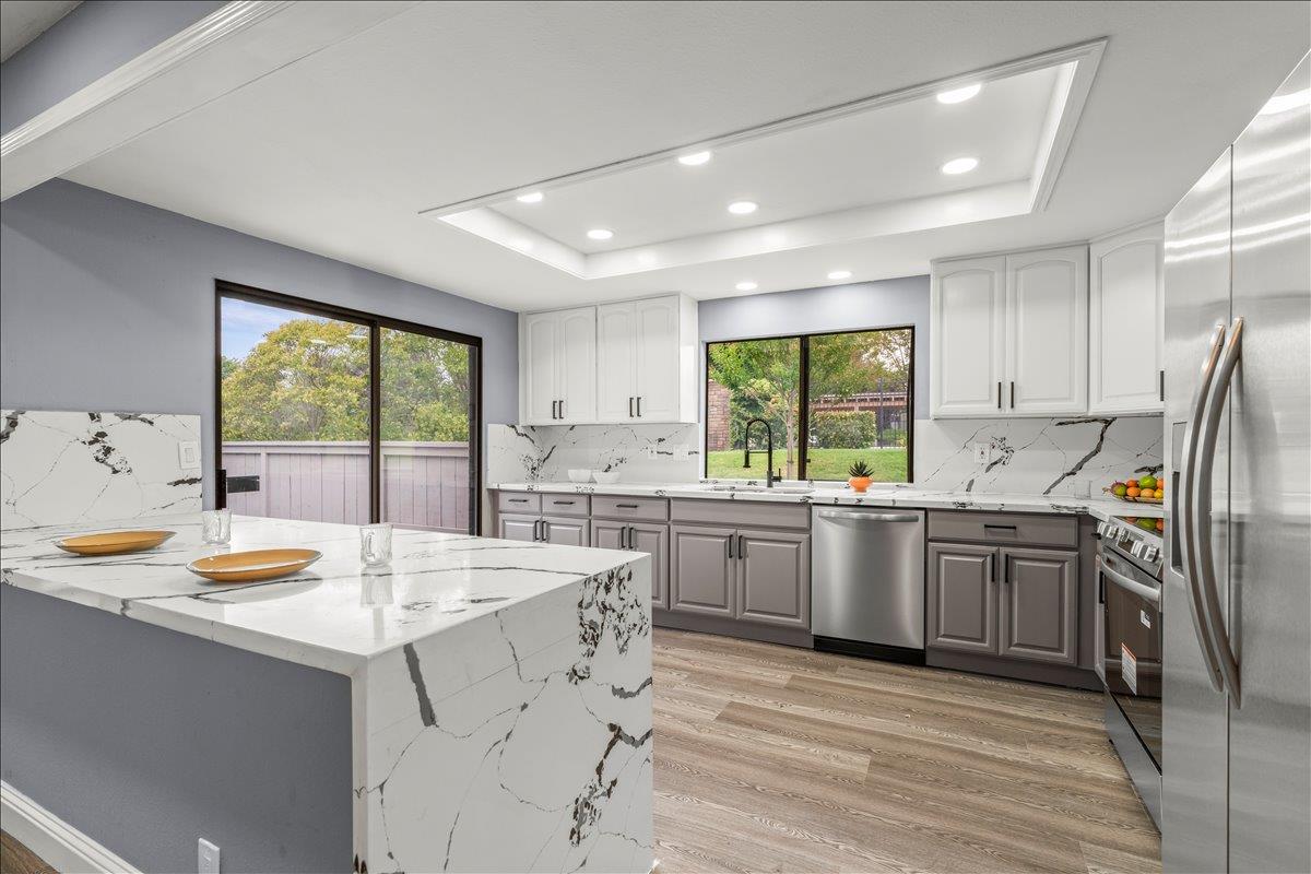 Detail Gallery Image 13 of 37 For 631 Silver Lake Dr, Danville,  CA 94526 - 2 Beds | 2 Baths