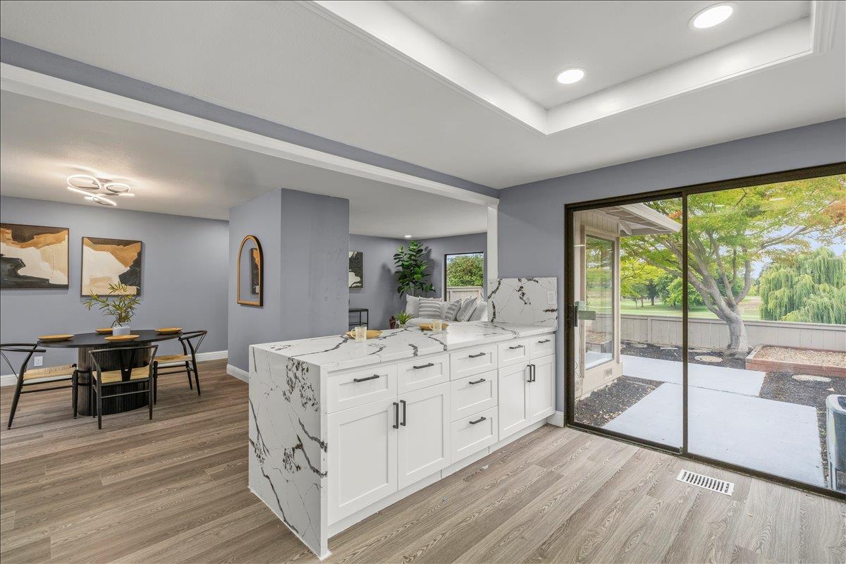 Detail Gallery Image 14 of 37 For 631 Silver Lake Dr, Danville,  CA 94526 - 2 Beds | 2 Baths