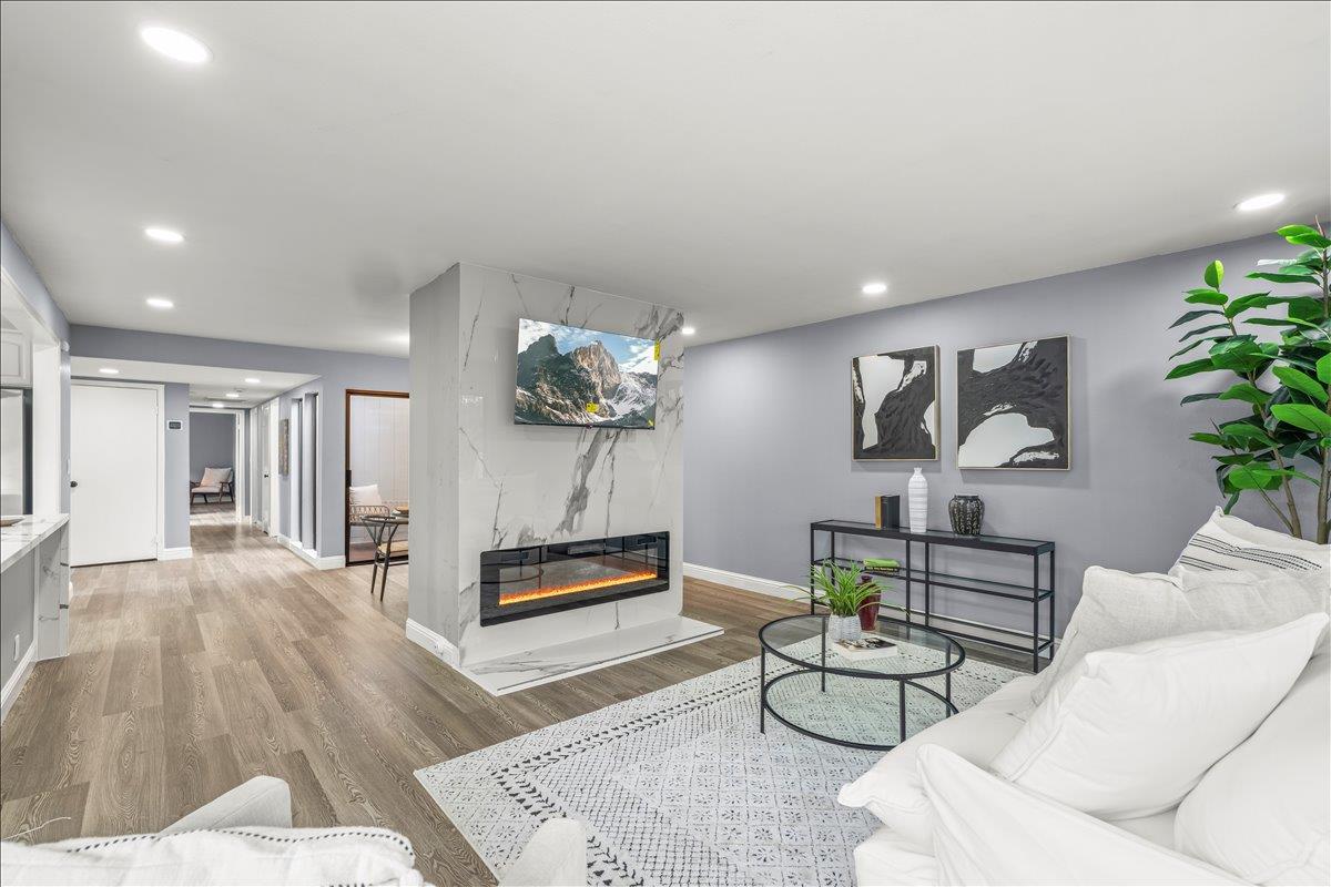 Detail Gallery Image 17 of 37 For 631 Silver Lake Dr, Danville,  CA 94526 - 2 Beds | 2 Baths