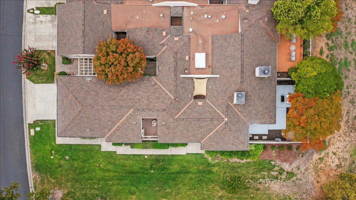 Detail Gallery Image 34 of 37 For 631 Silver Lake Dr, Danville,  CA 94526 - 2 Beds | 2 Baths