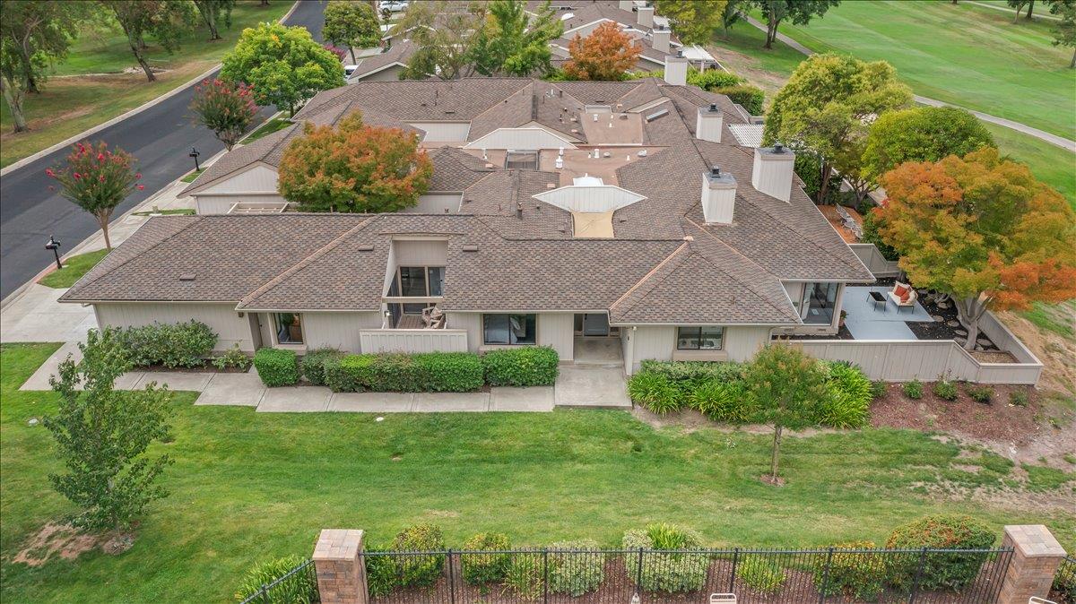 Detail Gallery Image 35 of 37 For 631 Silver Lake Dr, Danville,  CA 94526 - 2 Beds | 2 Baths