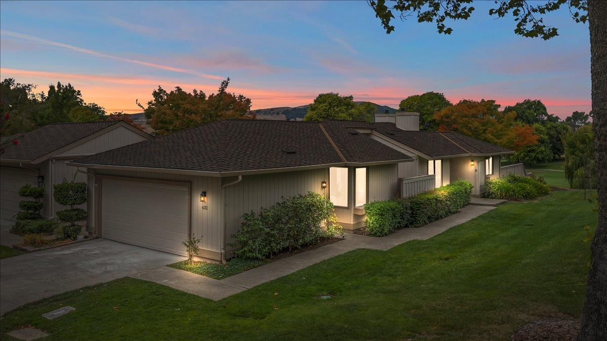 Detail Gallery Image 6 of 37 For 631 Silver Lake Dr, Danville,  CA 94526 - 2 Beds | 2 Baths