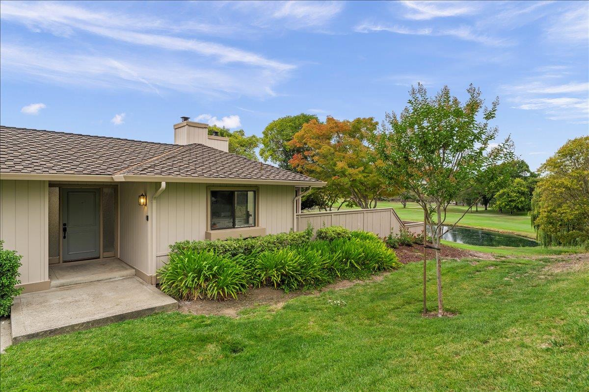 Detail Gallery Image 9 of 37 For 631 Silver Lake Dr, Danville,  CA 94526 - 2 Beds | 2 Baths