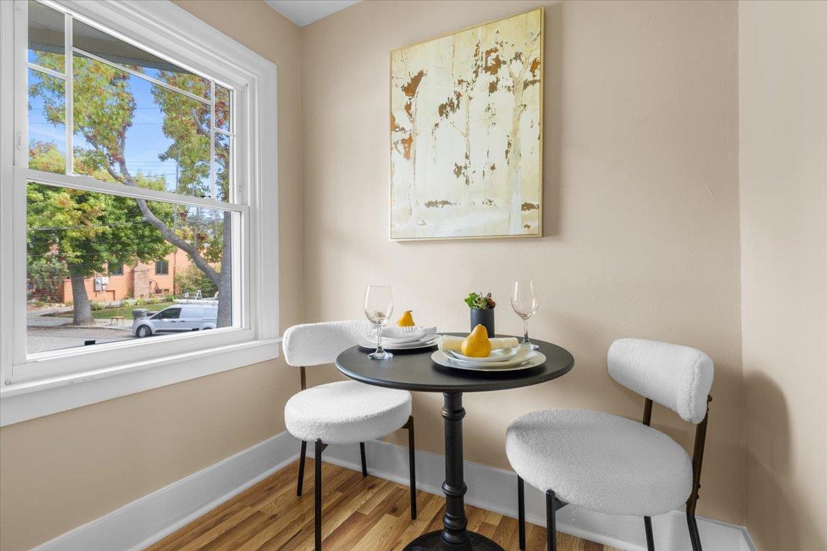 Detail Gallery Image 11 of 28 For 4023 Laurel Ave, Oakland,  CA 94602 - 2 Beds | 1 Baths